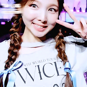 220426 TW-LOG @ 4th WORLD TOUR 'Ⅲ' ep.JIHYO 나연 움짤 - 1p