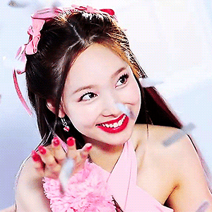 211108 TWICE "Formula of Love: O+T=＜3" Album Sneak Peek 나연 움짤 - 7p
