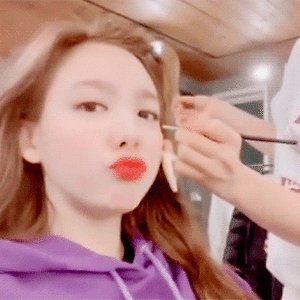 190305 트와이스타그램 나연 움짤 - 3p