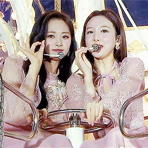 200104 골든디스크 나연 움짤 - 9p
