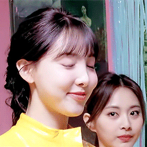 210226 TIME TO TWICE TWICE and the Chocolate Factory EP.01 나연 움짤 - 4p