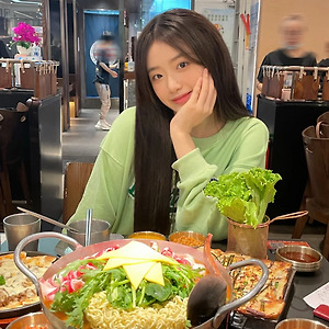 AKB48 TEAM SH 胡馨尹 후신인 샤오홍슈