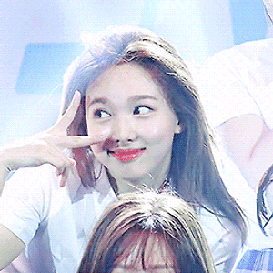 190707 포카리틴페스타 Cheer Up (vid cr.나연이랑) 나연 움짤 - 4p