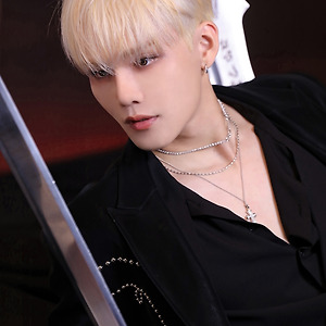 THUNDER 자켓 촬영 현장 비하인드 2편