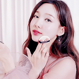 200224 에스티로더 CF 나연 움짤 - 2p
