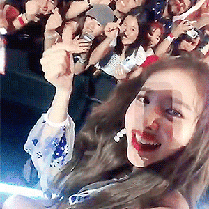 180812 KCON 2018 LA (cr.@jjmamamoo,@Julie348) 나연 움짤 - 3p