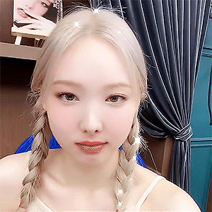 220625 @twice_tiktok_official 틱톡 나연 움짤 - 2p