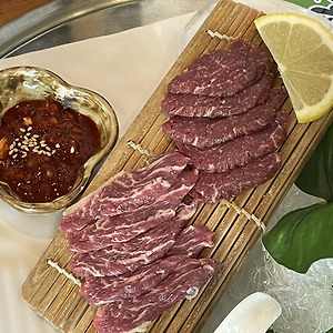 제주도 말고기 코스요리로 다양하게 먹어볼 수 있는 맛집 <제주진미마돈가>
