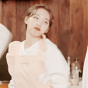 180429 부재중 레시피 V LIVE 나연 움짤 - 26p