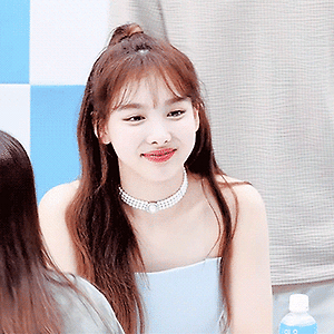 190612 포카리스웨트 팬사인회 (cr.스피넬) 나연 움짤 - 3p