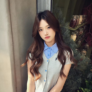 [胡馨尹/후신인] 작은 나비 후신인 웨이보