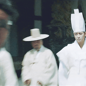 군도 조윤 gif 39