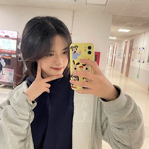 AKB48 Team SH 胡馨尹 후신인 웨이보