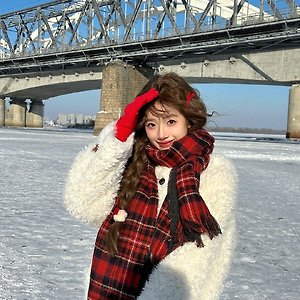 [胡馨尹/후신인] 작은 나비 후신인 웨이보
