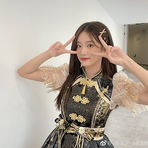AKB48 TEAM SH 胡馨尹 후신인 웨이보 渐蔷薇 젠창웨이 邹若男 쩌우뤄난