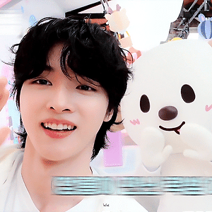 250418 라이즈파크 팝업 스토어 비하인드 성찬