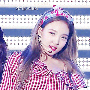 180722 열린음악회 나연 움짤 - 19p
