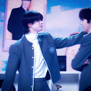 250116 엠카 허그 성찬영