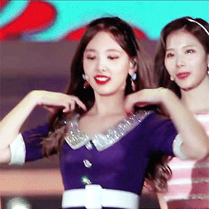 171202 MMA Knock Knock, LIKEY 직캠 나연 움짤 - 9p