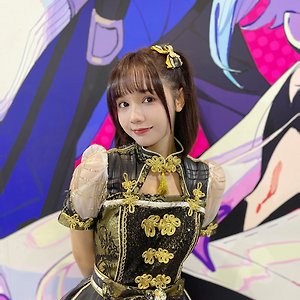 AKB48 TEAM SH 施蔼倍 스아이베이 沈莹 션잉 刘念 류니엔 毛唯嘉 마오웨이쟈 朱苓 쥬링  웨이보 千秋令 신곡 의상
