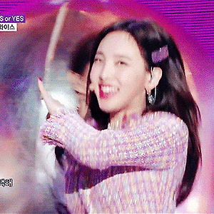 181117 음악중심 BDZ, YES or YES 나연 움짤 - 8p