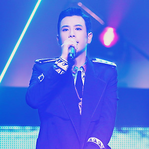 140816 BLOCKBUSTER in Osaka