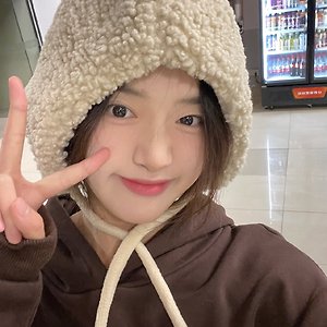 AKB48 Team SH 胡馨尹 후신인 웨이보