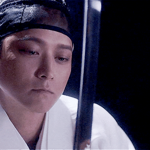 군도 조윤 gif 34