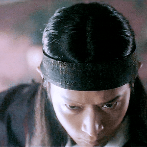 군도 조윤 gif 17