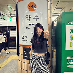 [胡馨尹/후신인] 후신인 샤오홍슈