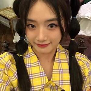 AKB48 TEAM SH  胡馨尹 후신인 샤오홍슈