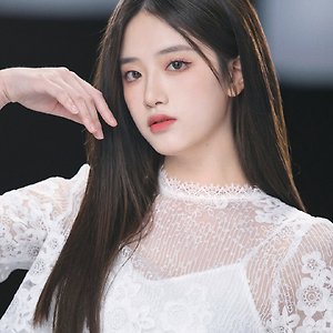AKB48 Team SH 웨이보 胡馨尹 후신인 천추령