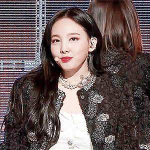 181228 가요대축제 인터뷰, JYP네이션 무대, YES or YES, DTNA, 엔딩 나연 움짤 - 17p