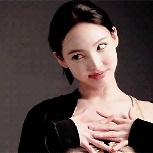 201111 TWICE NAYEON x COSMOPOLITAN Making Film 나연 움짤 - 8p
