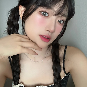 [胡馨尹/후신인] 후신인 샤오홍슈