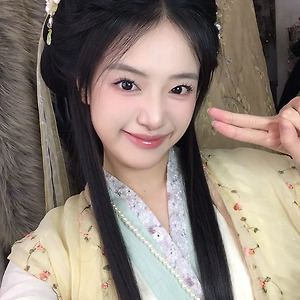 [胡馨尹/후신인] 후신인 샤오홍슈