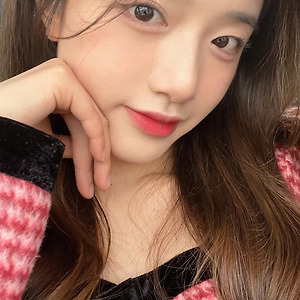 AKB48 TEAM SH 胡馨尹 후신인  샤오홍슈