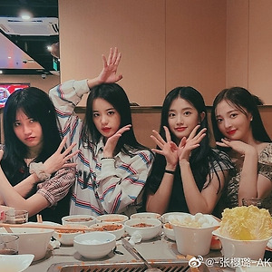 AKB48 TEAM SH 胡馨尹 후신인 다른 맴버 웨이보