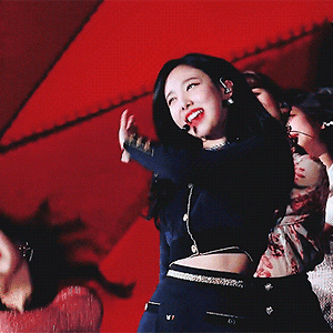 190115 서울가요대상 YES or YES (cr.first rabbit) 나연 움짤 - 9p