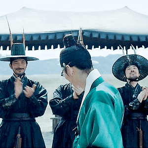 군도 조윤 gif 74