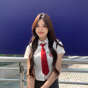 [胡馨尹/후신인] 작은 나비 후신인 웨이보