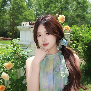 [胡馨尹/후신인] 작은 나비 후신인 웨이보