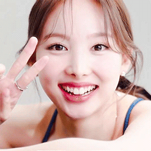 220406 나연 X 쇼메 조세핀(Joséphine) 컬렉션 화보 비하인드 움짤 - 6p