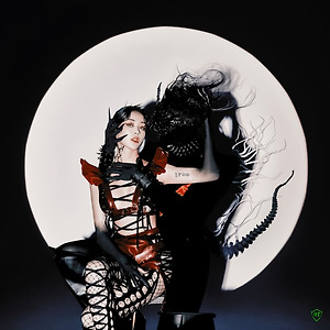 Emily Mei - Venom