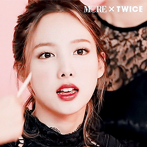 201130 MORE×TWICE Making Movie 나연 움짤 - 2p