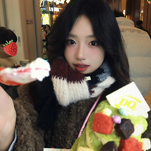 [胡馨尹/후신인] 작은 나비 후신인 웨이보