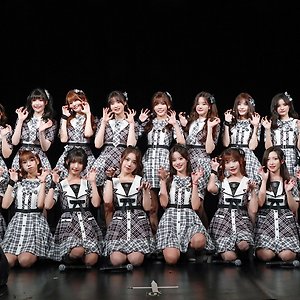AKB48 TEAM SH 웨이보 胡馨尹 후신인