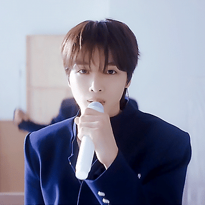 250108 허그 MV 성찬