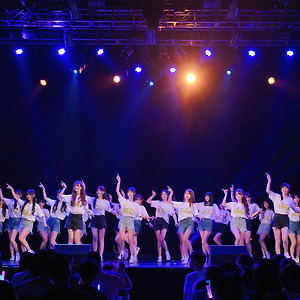AKB48 TEAM SH 웨이보 胡馨尹 극공 사진