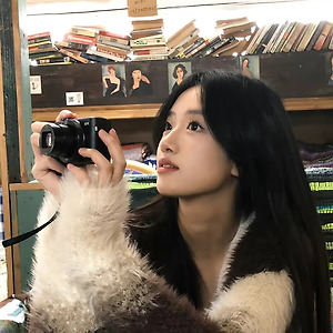 AKB48 Team SH 胡馨尹 후신인 샤오홍슈 도우인 프로필 바꿈